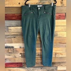 CAbi Green Skinny Leg Jeans Size 12‎